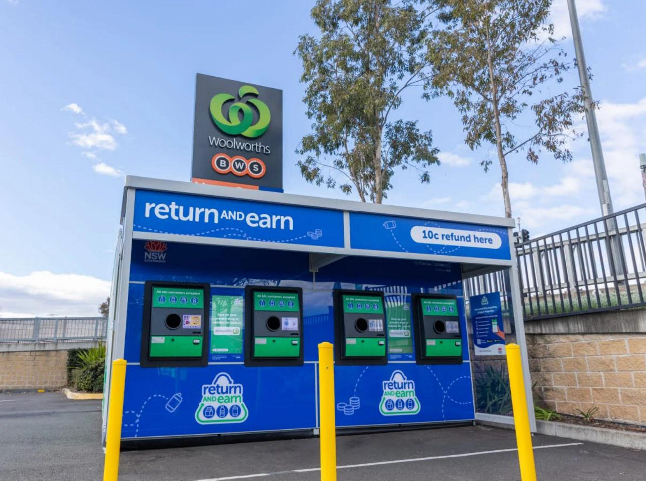 Aussies bag $1 billion at Woolworths-affiliated container collection  points